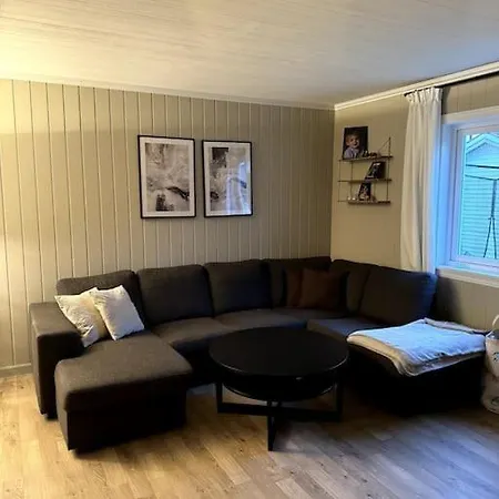 펜션 Modern House In Secluded